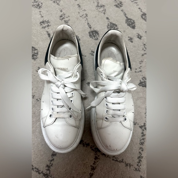 Alexander McQueen sneakers - Picture 2 of 4